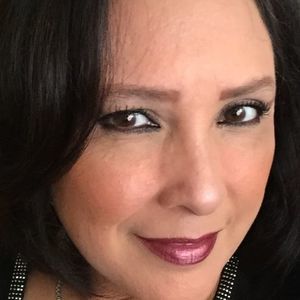 Meet your Posher, Ana